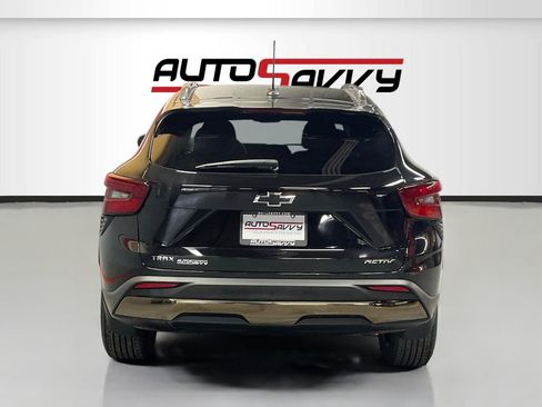 Used 2025 Chevrolet Trax ACTIV w/ Driver Confidence Package FWD image 6