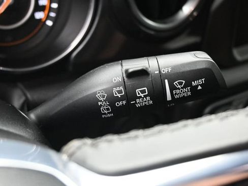 Used 2023 Jeep Wrangler Unlimited Sahara AWD/4WD image 18