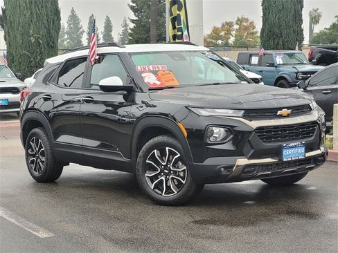 Certified 2023 Chevrolet TrailBlazer ACTIV w/ Convenience Package image 2