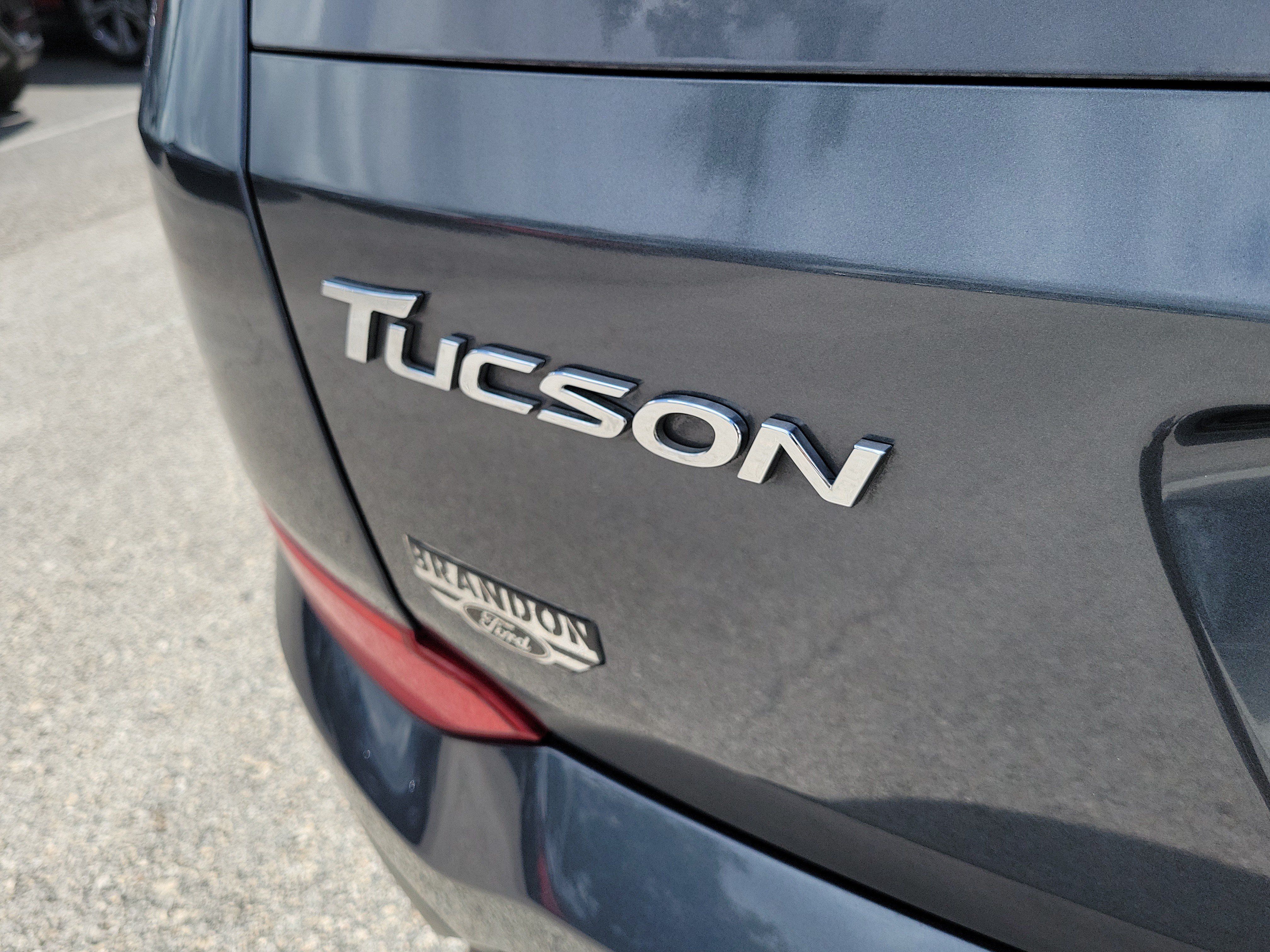 Used 2018 Hyundai Tucson SE w/ Cargo Package FWD image 9