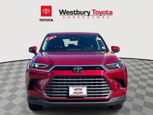 Certified 2025 Toyota Grand Highlander FWD image 3