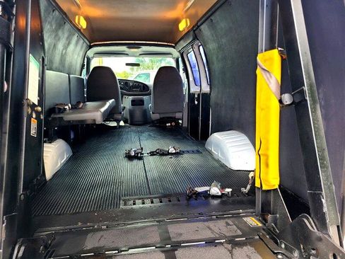 Used 2000 Ford E-250 and Econoline 250 Extended image 15