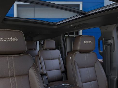New 2026 Chevrolet Suburban High Country image 24