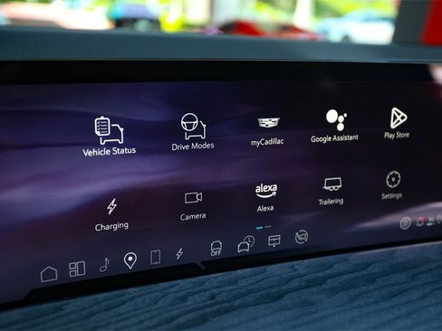Used 2025 Cadillac Escalade IQ Sport 2 w/ LPO, ONYX Package image 28