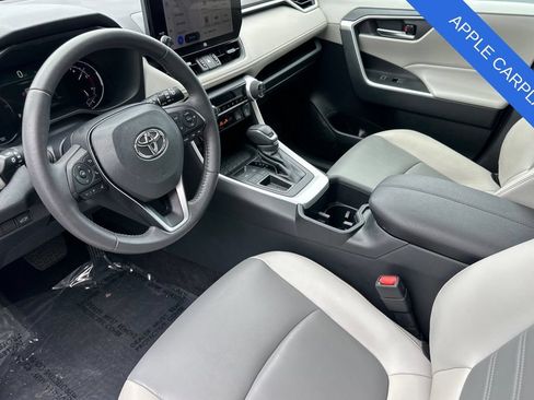 Used 2023 Toyota RAV4 XLE Premium FWD image 10