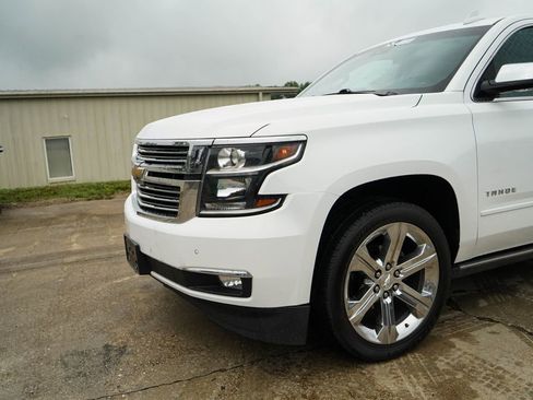 Used 2019 Chevrolet Tahoe Premier w/ Premier Plus Edition AWD/4WD image 18