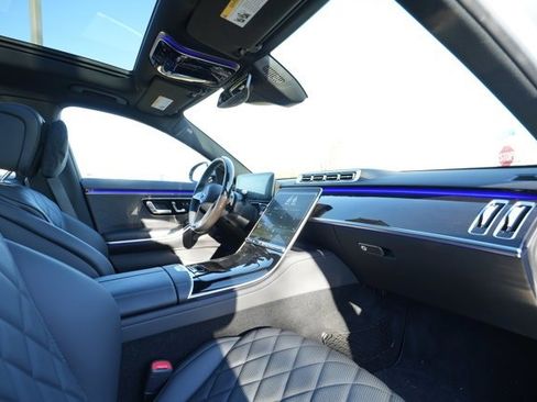 Certified 2024 Mercedes-Benz S 580 4MATIC Sedan image 38