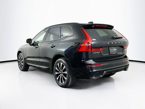 Used 2025 Volvo XC60 B5 Plus image 5