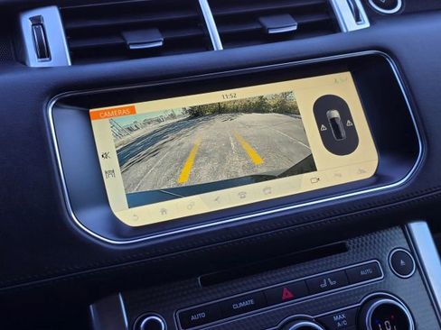 Used 2017 Land Rover Range Rover Sport HSE Dynamic image 24