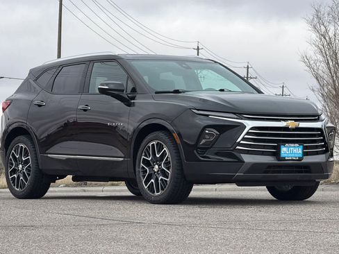 Used 2023 Chevrolet Blazer Premier w/ Driver Confidence II Package image 9