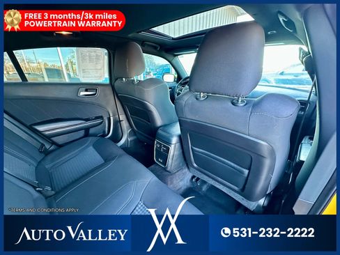 Used 2018 Dodge Charger R/T w/ Navigation & Travel Group image 28