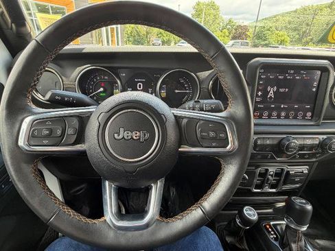 Used 2023 Jeep Wrangler Unlimited Sahara AWD/4WD image 7