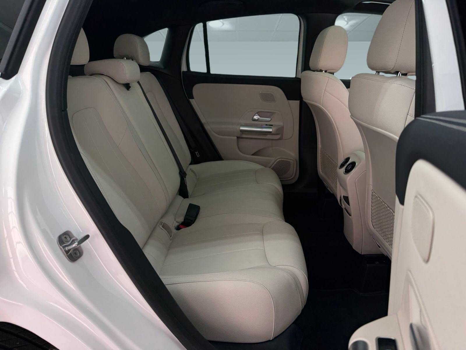New 2026 Mercedes-Benz GLA 250 image 29