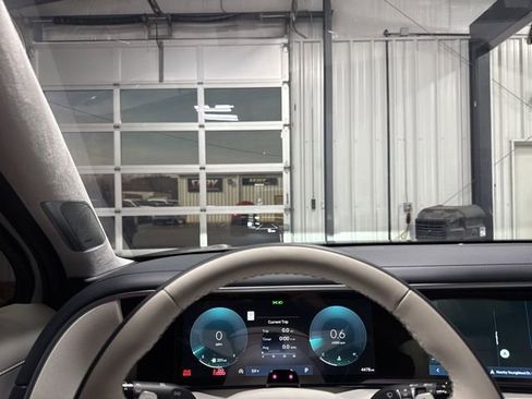 Used 2026 Hyundai Palisade Calligraphy image 10