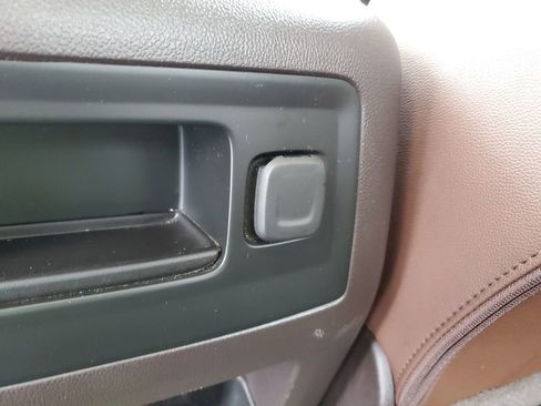 Used 2019 Chevrolet Silverado 2500 High Country image 10