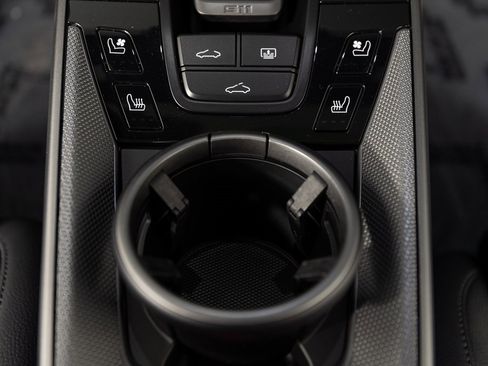 Certified 2025 Porsche 911 Carrera image 41