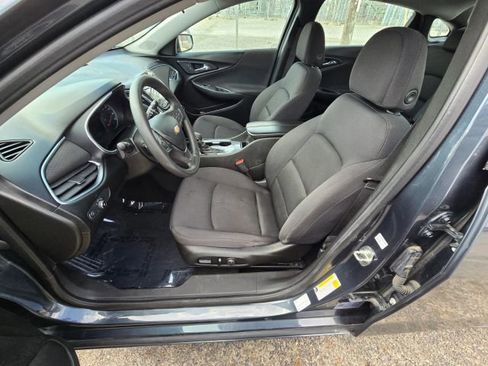 Used 2021 Chevrolet Malibu LT image 9