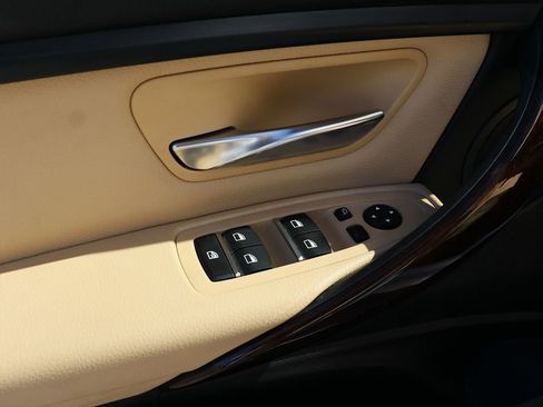 Used 2017 BMW 320i Sedan image 37