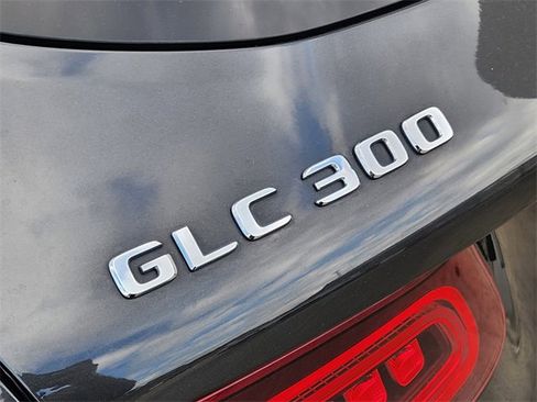 Used 2020 Mercedes-Benz GLC 300 image 9