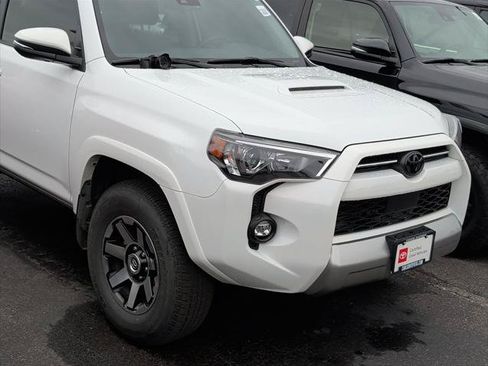 Certified 2024 Toyota 4Runner TRD Off-Road Premium w/ Moonroof Package AWD/4WD image 8