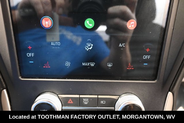 Used 2024 Ford Edge SEL AWD/4WD image 16