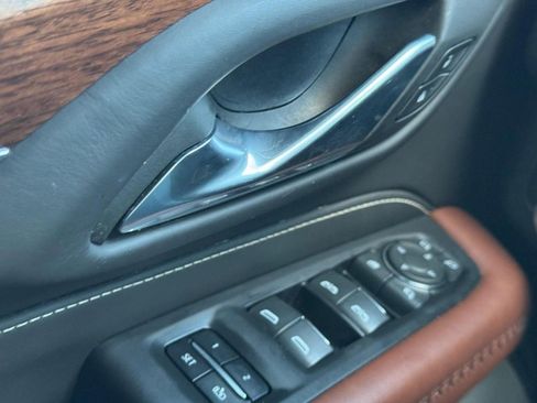 Used 2024 GMC Yukon Denali Ultimate image 29