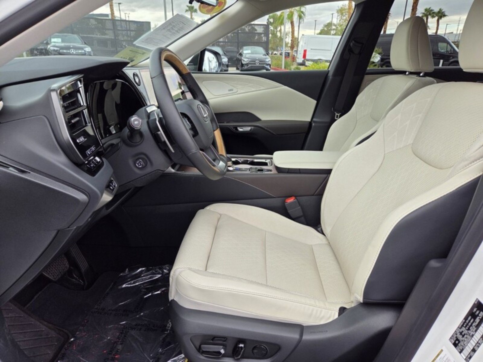 Used 2026 Lexus RX 450h AWD w/ Convenience Package image 13