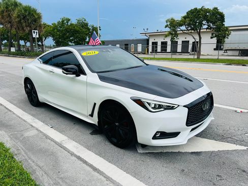 Used 2021 INFINITI Q60 Red Sport 400 w/ Proactive Package AWD/4WD image 7