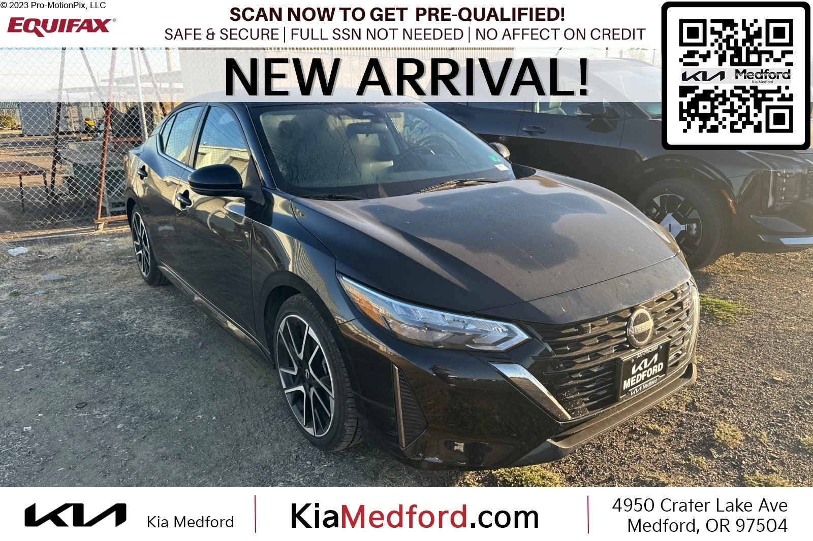 Used 2025 Nissan Sentra SR FWD image 1