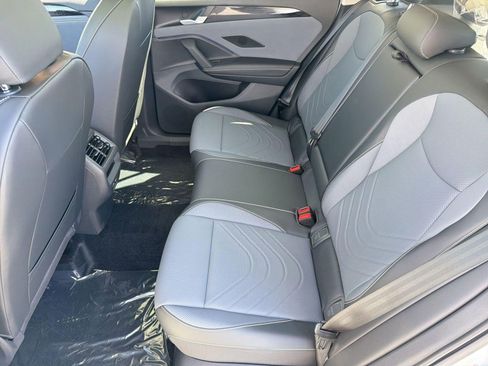 New 2026 Volkswagen Tiguan SE AWD/4WD image 15