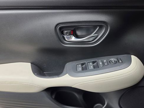 Used 2024 Honda HR-V LX image 29