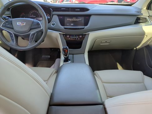 Used 2019 Cadillac XT5 Luxury image 15