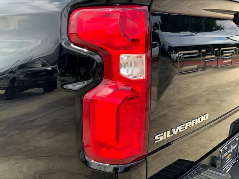 Used 2021 Chevrolet Silverado 1500 Custom RWD image 26