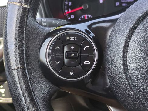 Used 2022 Kia Soul LX FWD image 23