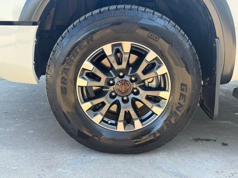 Used 2024 Nissan Titan PRO-4X w/ Pro-4x Utility Package image 10