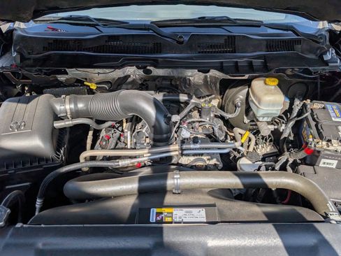 Used 2016 RAM 2500 Tradesman w/ Chrome Appearance Group AWD/4WD image 10