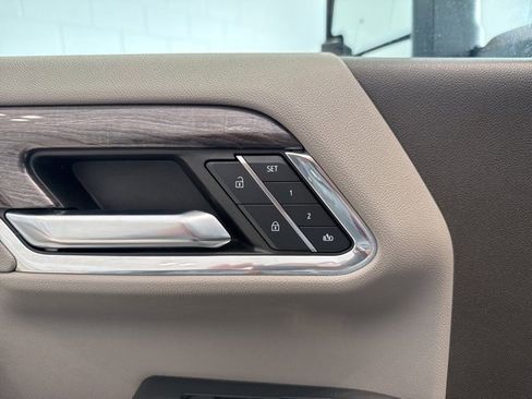 Certified 2024 Chevrolet Silverado 2500 LTZ w/ LTZ Plus Package image 24