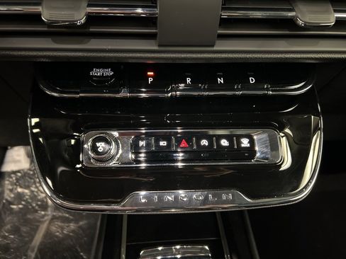 New 2026 Lincoln Corsair Premiere image 14