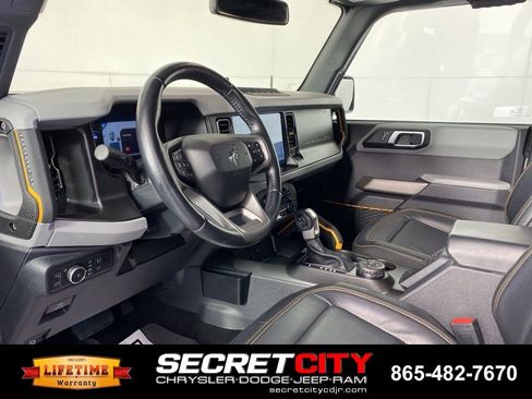Used 2022 Ford Bronco Badlands AWD/4WD image 11