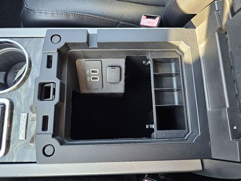 Used 2017 Ford Expedition Limited w/ Equipment Group 301A RWD image 67