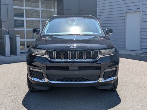Used 2024 Jeep Grand Cherokee L Limited w/ Luxury Tech Group II AWD/4WD image 9