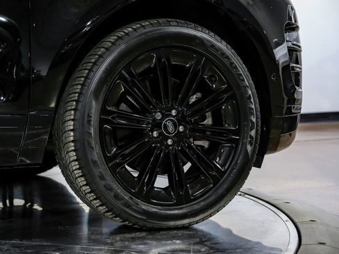 Used 2024 Land Rover Range Rover Evoque Dynamic SE image 59