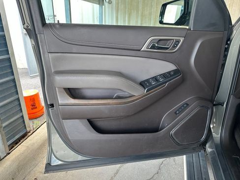 Used 2018 GMC Yukon Denali w/ Enhanced Security Package AWD/4WD image 11