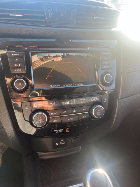 Used 2020 Nissan Rogue SV AWD/4WD image 45