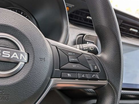 Used 2024 Nissan Kicks SV FWD image 27