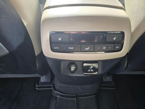 Used 2022 Hyundai Palisade SEL w/ 8P Bench Seat Package image 21