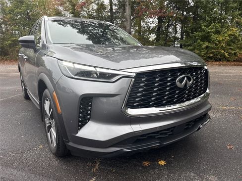 Certified 2025 INFINITI QX60 Luxe image 32