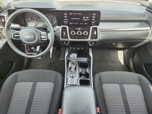 Certified 2023 Kia Sorento LX FWD image 23