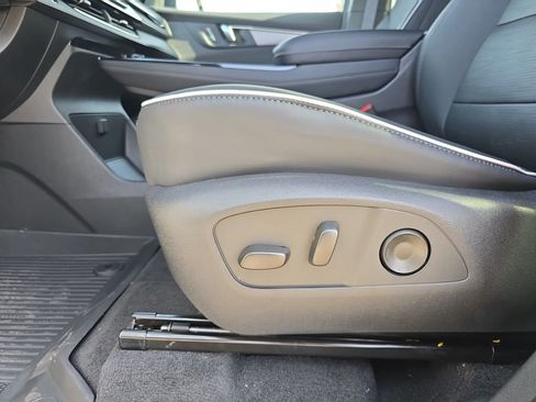 New 2026 Buick Enclave Sport Touring w/ LPO, Floor Liner Package AWD/4WD image 32