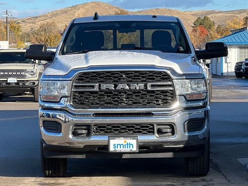 Used 2020 RAM 3500 Tradesman image 9